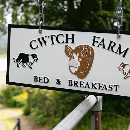 Cwtch Farm Bed & Breakfast Ystalyfera 外观 照片