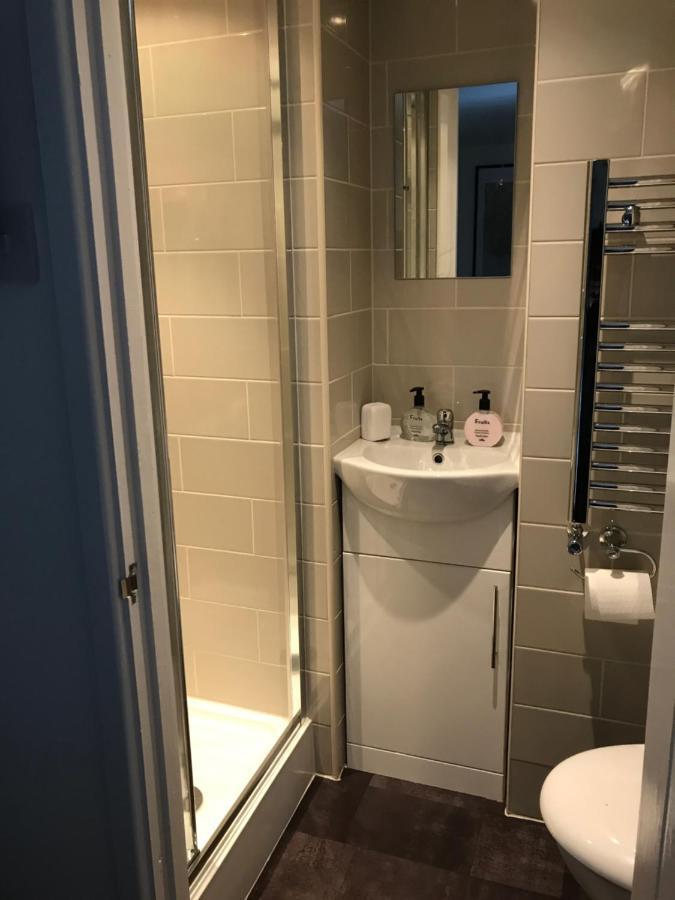 Cwtch Farm Bed & Breakfast Ystalyfera 外观 照片